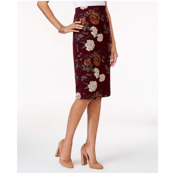 Eci New York Floral Embroidered Midi Knee Length Pencil Skirt Plum Maroon Red 4 - Picture 2 of 16